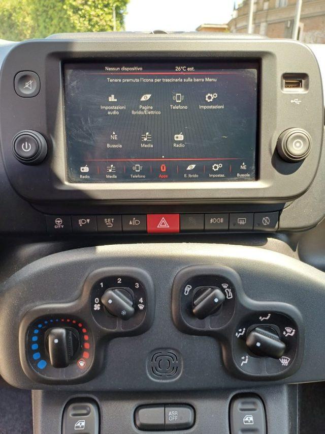 FIAT New Panda 1000 HYBRID CROSS 70CV CARPLAY PDC ITALIA
