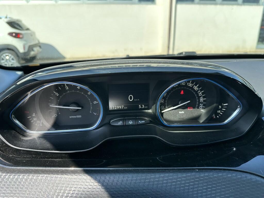 Peugeot 2008 1.2 PureTech Allure MOTORE NUOVO