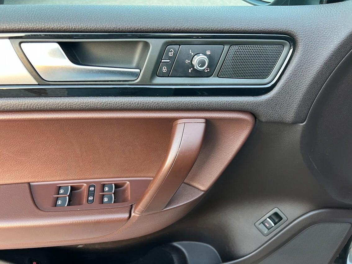 Volkswagen Touareg 3.0 TDI 245 CV tiptronic BlueMotion Techn. Executive