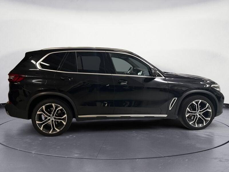 BMW X5 xdrive30d mhev 48V xLine auto