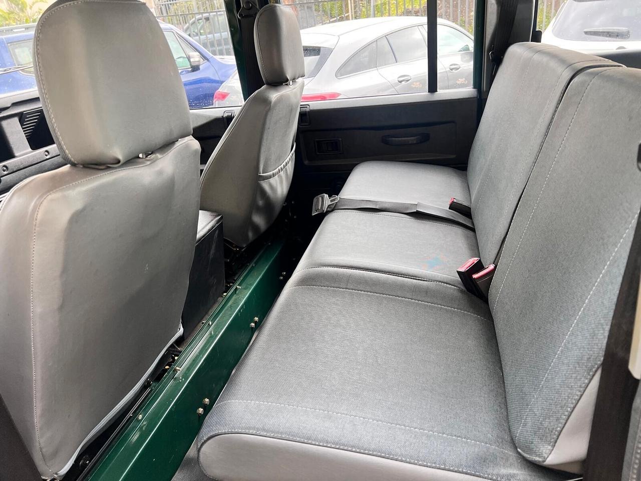 Land Rover Defender 110 2.5 Td5 cat Station Wagon SE