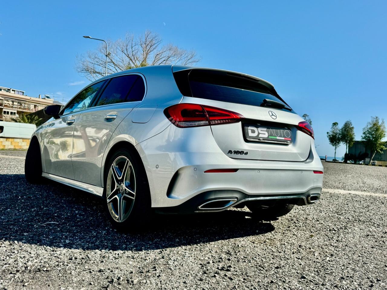 MERCEDES-BENZ A 180 D AUTOMATIC PREMIUM