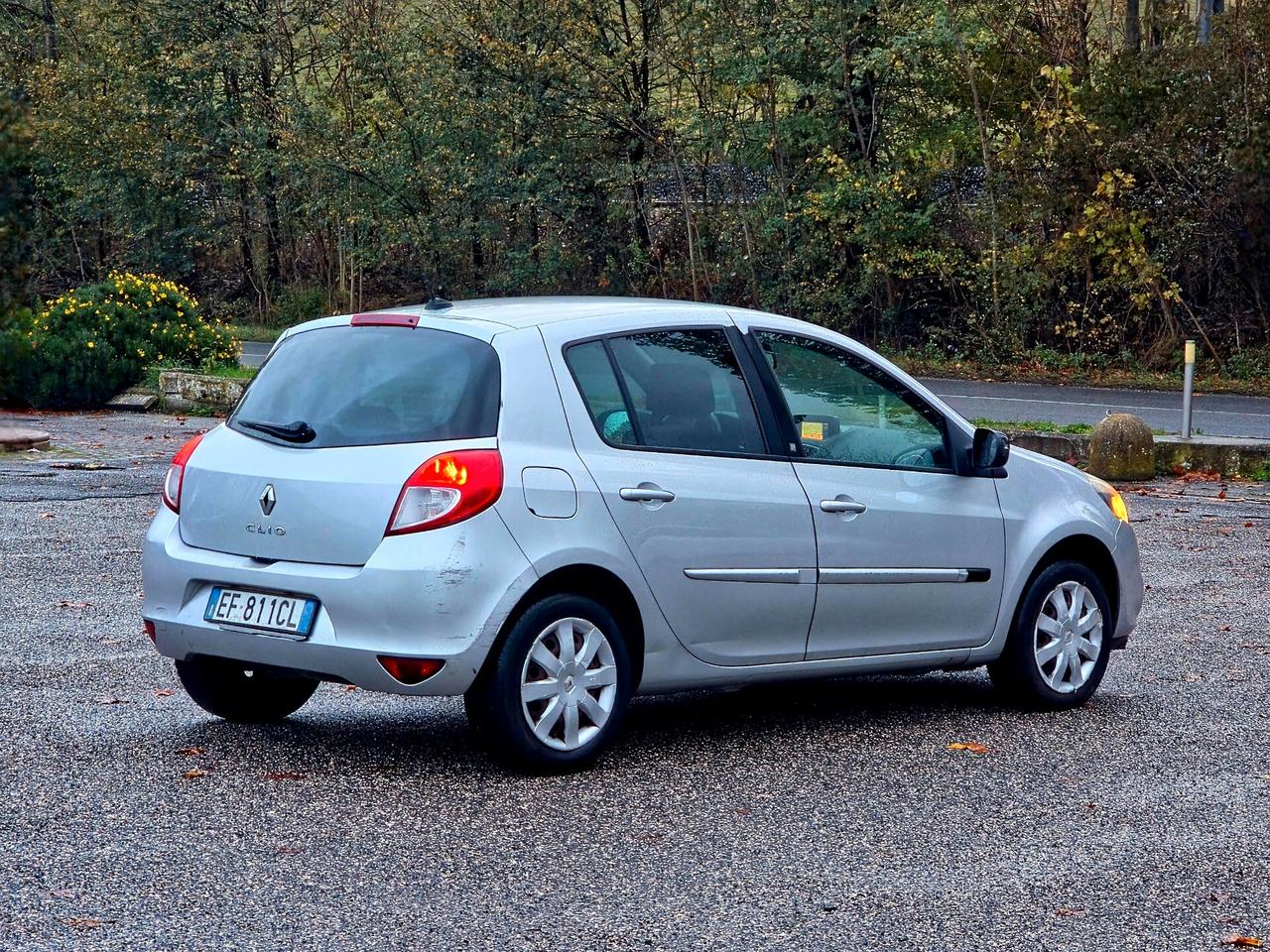 Renault Clio 1.2 16V 5 porte Luxe 2010-E4 Manuale NEO