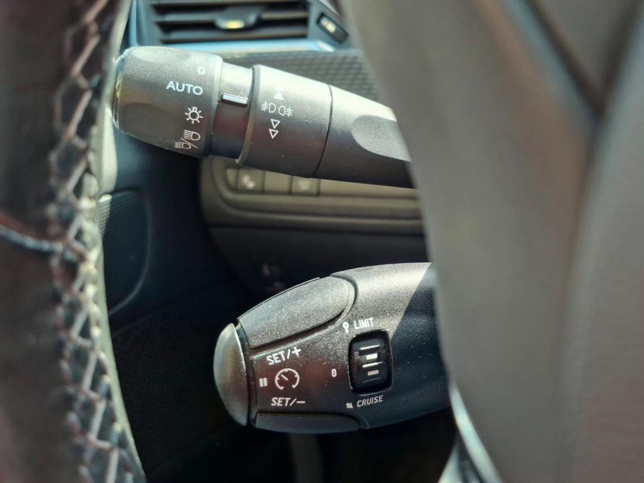 Peugeot 2008 1.6 BlueHDi 100cv Black Matt 2015