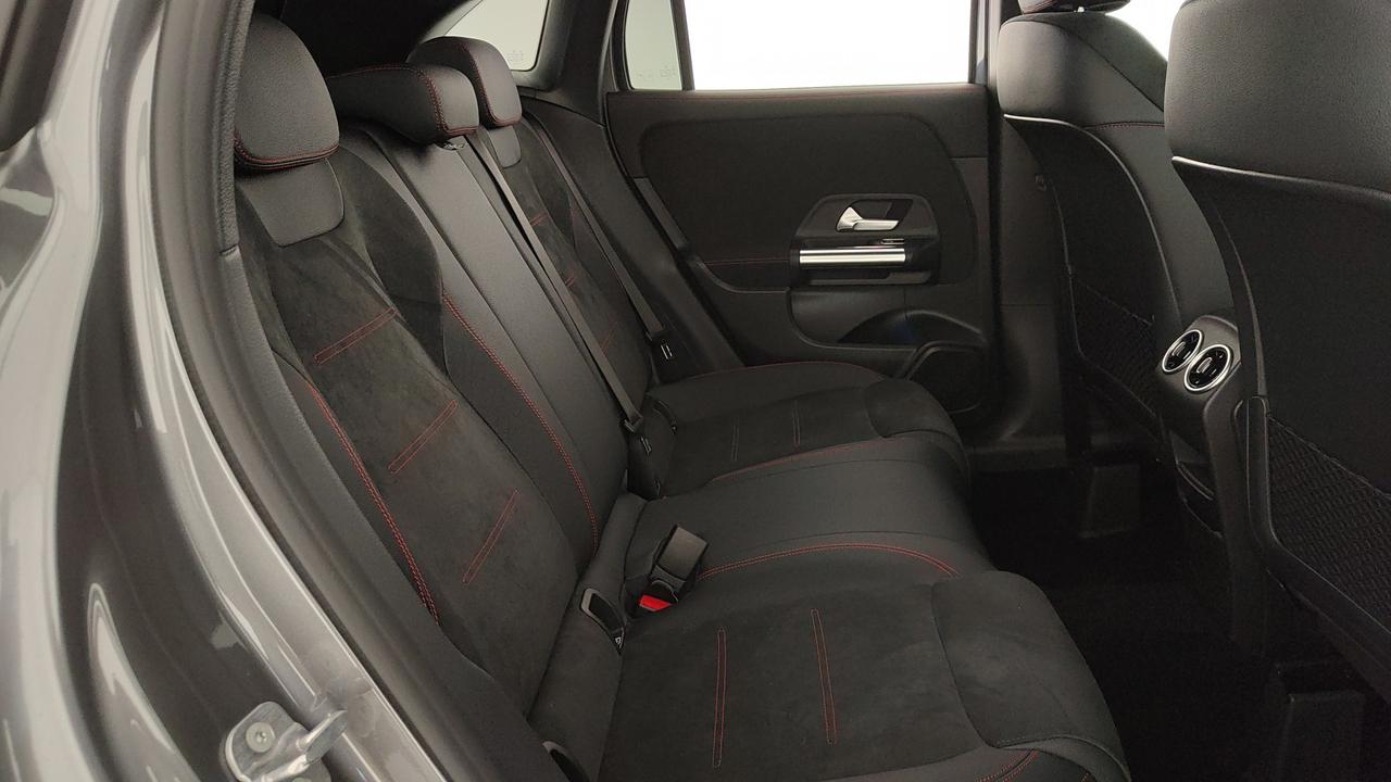 Mercedes-Benz GLA 200 d automatic