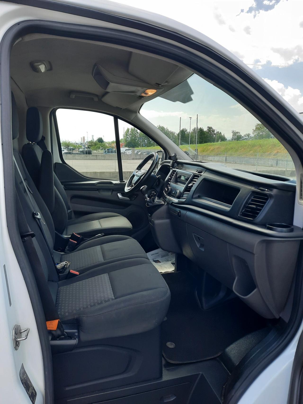 Ford Transit Custom 340 2.0 TDCi G.TRAINO PR.IVATO
