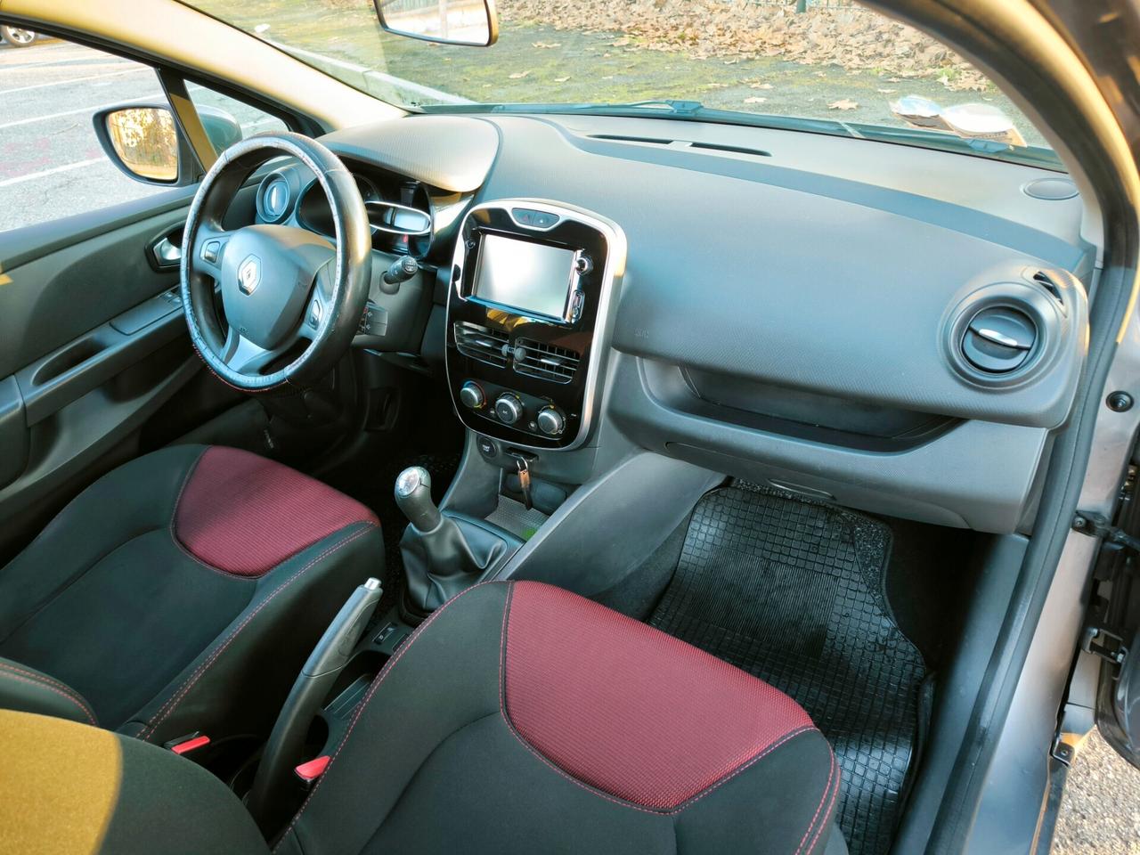 Renault Clio 1.2 75CV GPL 5 porte