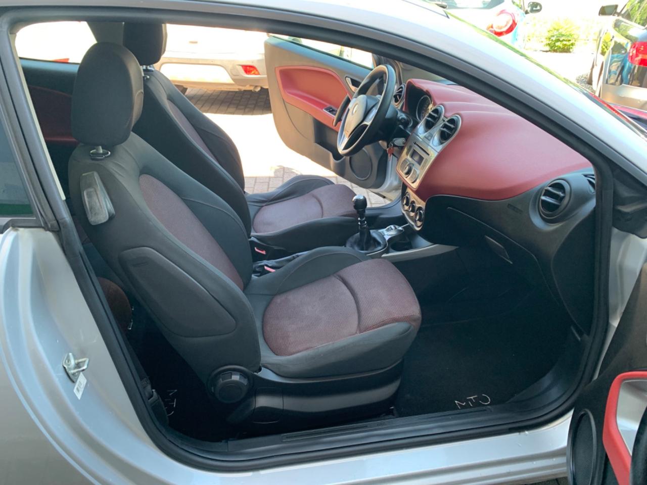Alfa Romeo MiTo 1.4 78 CV Distinctive Sport Pack