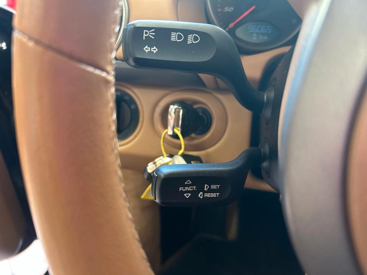 Porsche Cayman 2.7