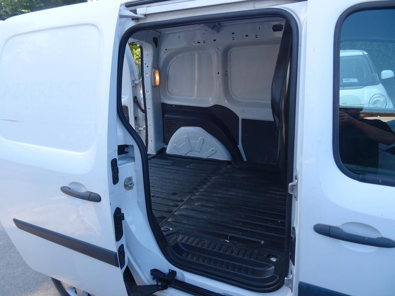 Renault Kangoo 1.5 dCi 75CV F.AP. 4p. Express