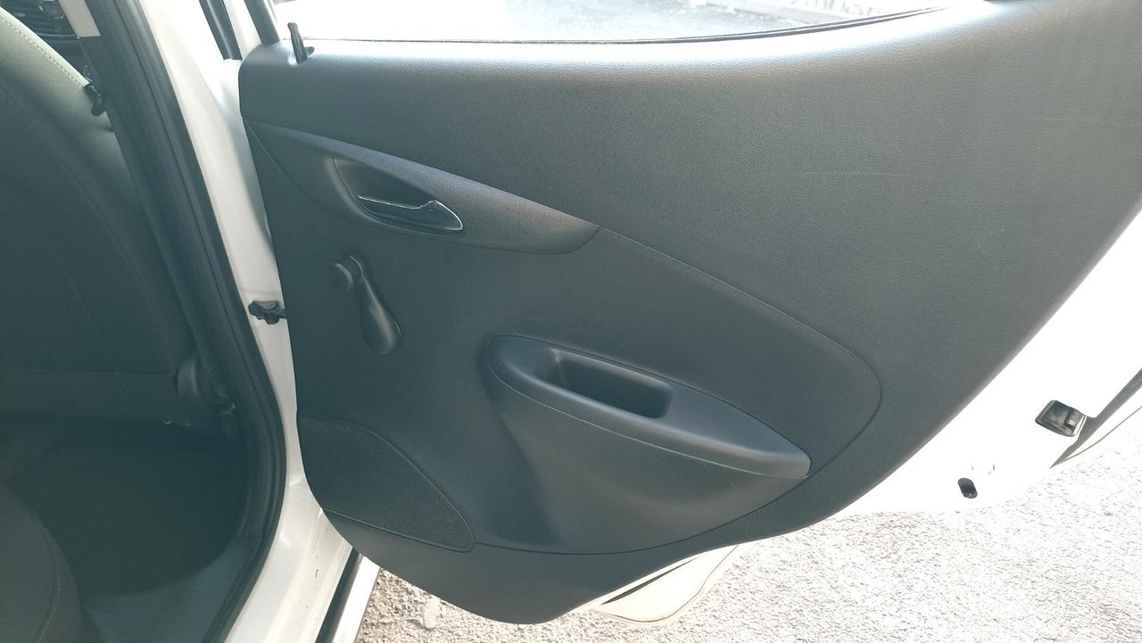 Opel Karl Rocks 1.0 73 CV