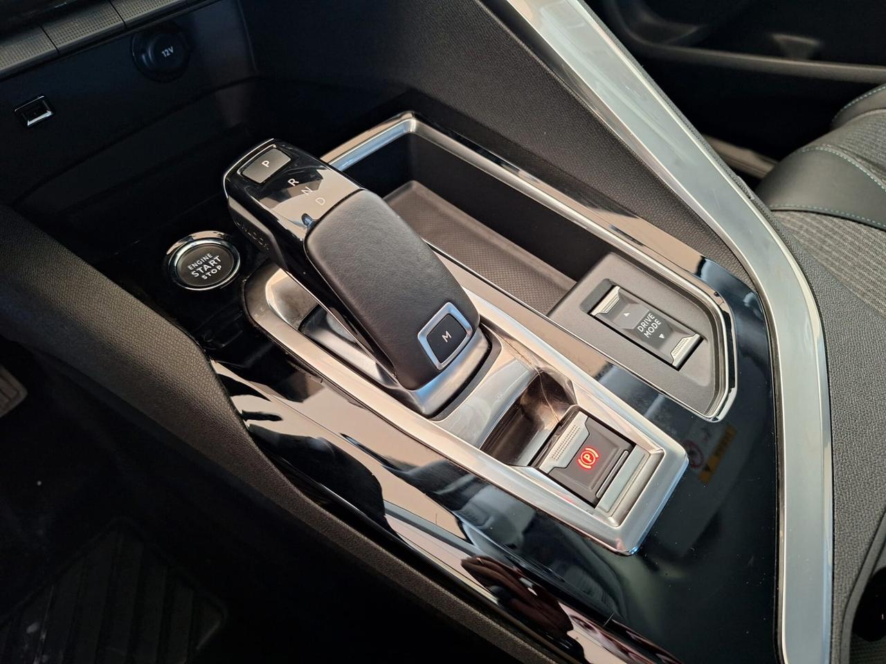 Peugeot 3008 BlueHDi 130 S&S EAT8 Allure Pack