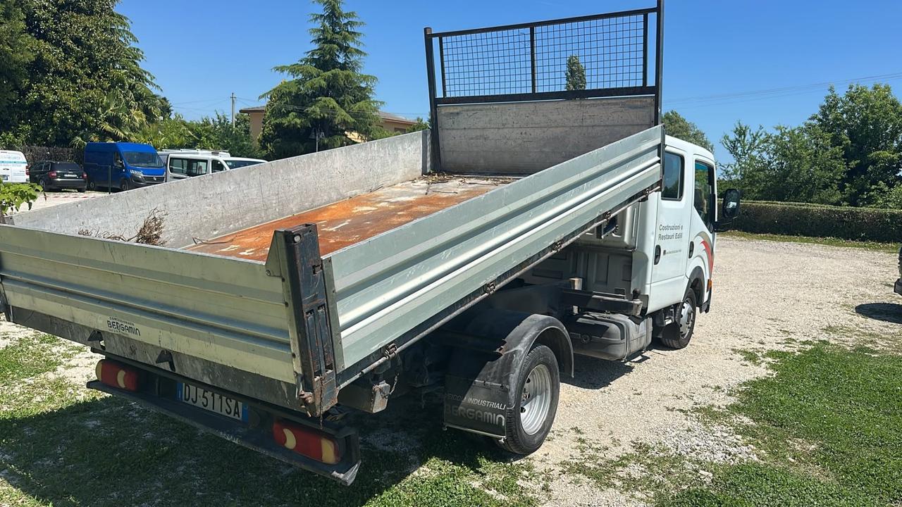 Mitsubishi cabstar 2007 diesel 2.5