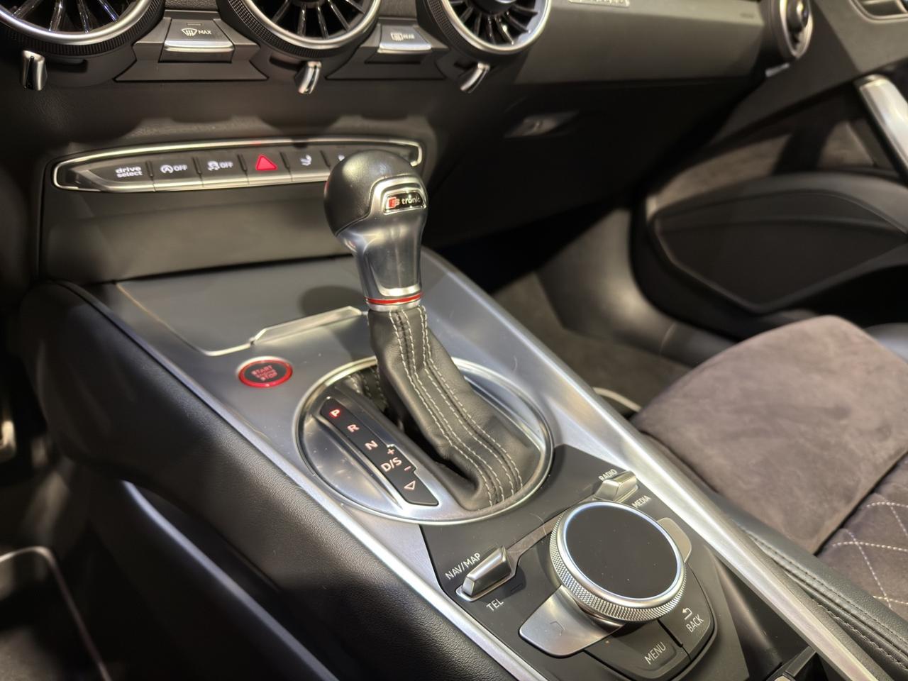 Audi TTS Roadster 2.0 TFSI 310 CV S tronic quattro.