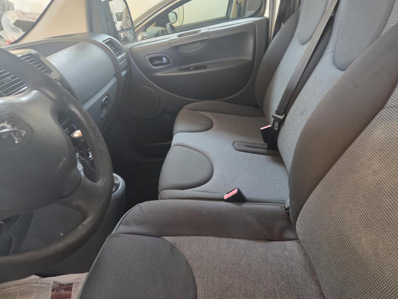 PEUGEOT EXPERT 2000 HDI 130CV 2014