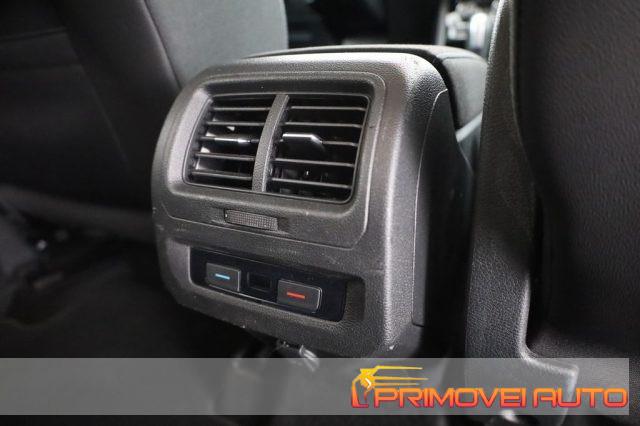 VOLKSWAGEN Touran 1.5 TSI ACT DSG