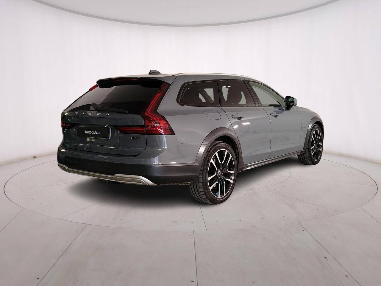 Volvo V90 Cross Country 2.0 b5 Ultimate awd