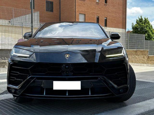 LAMBORGHINI Urus 4.0