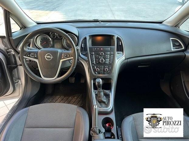 OPEL ASTRA 1.4 TURBO BENZINA all. COSMO del 2014