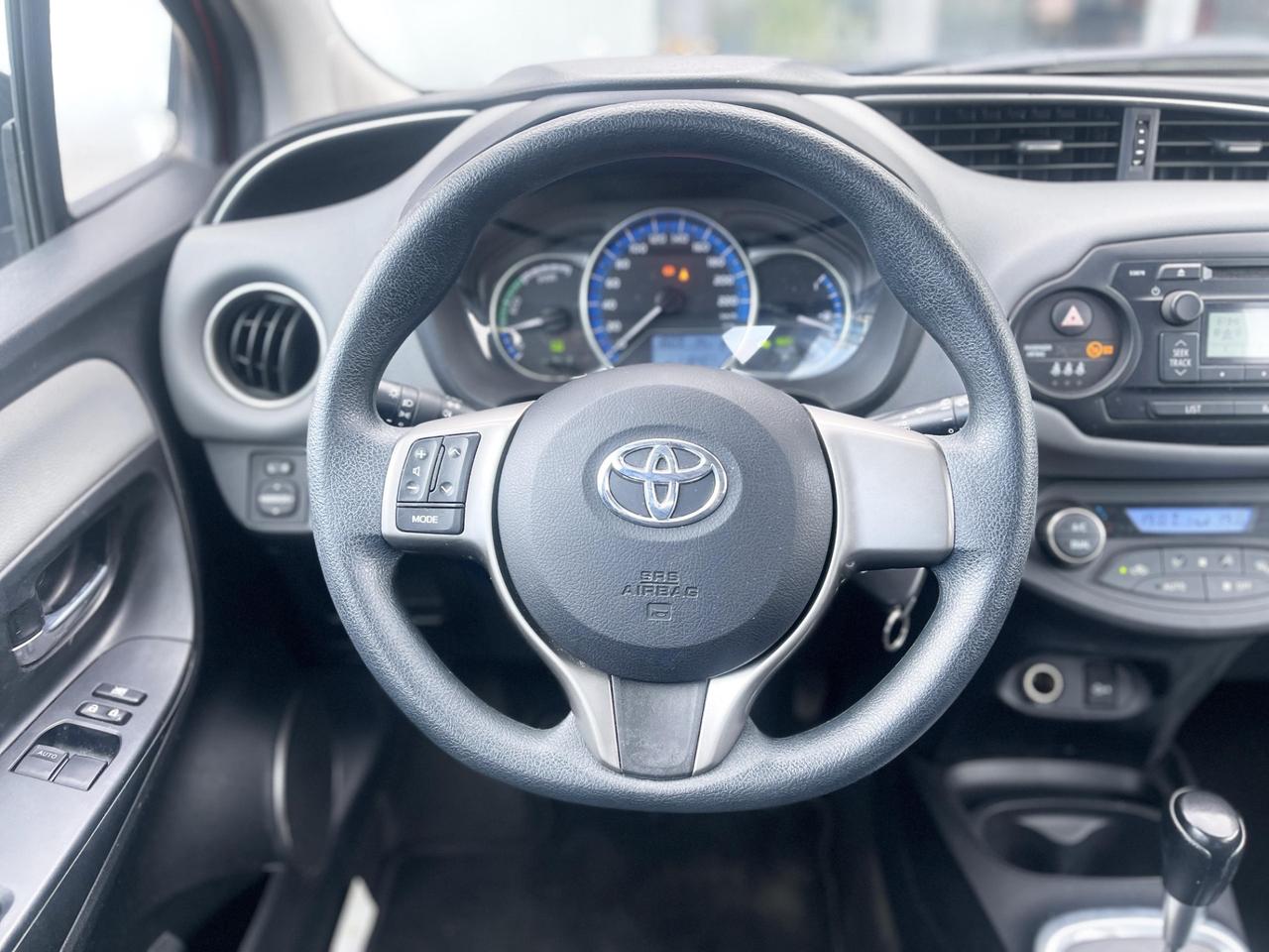 Toyota Yaris 1.5 Hybrid 75CV E6 Neo - 2015