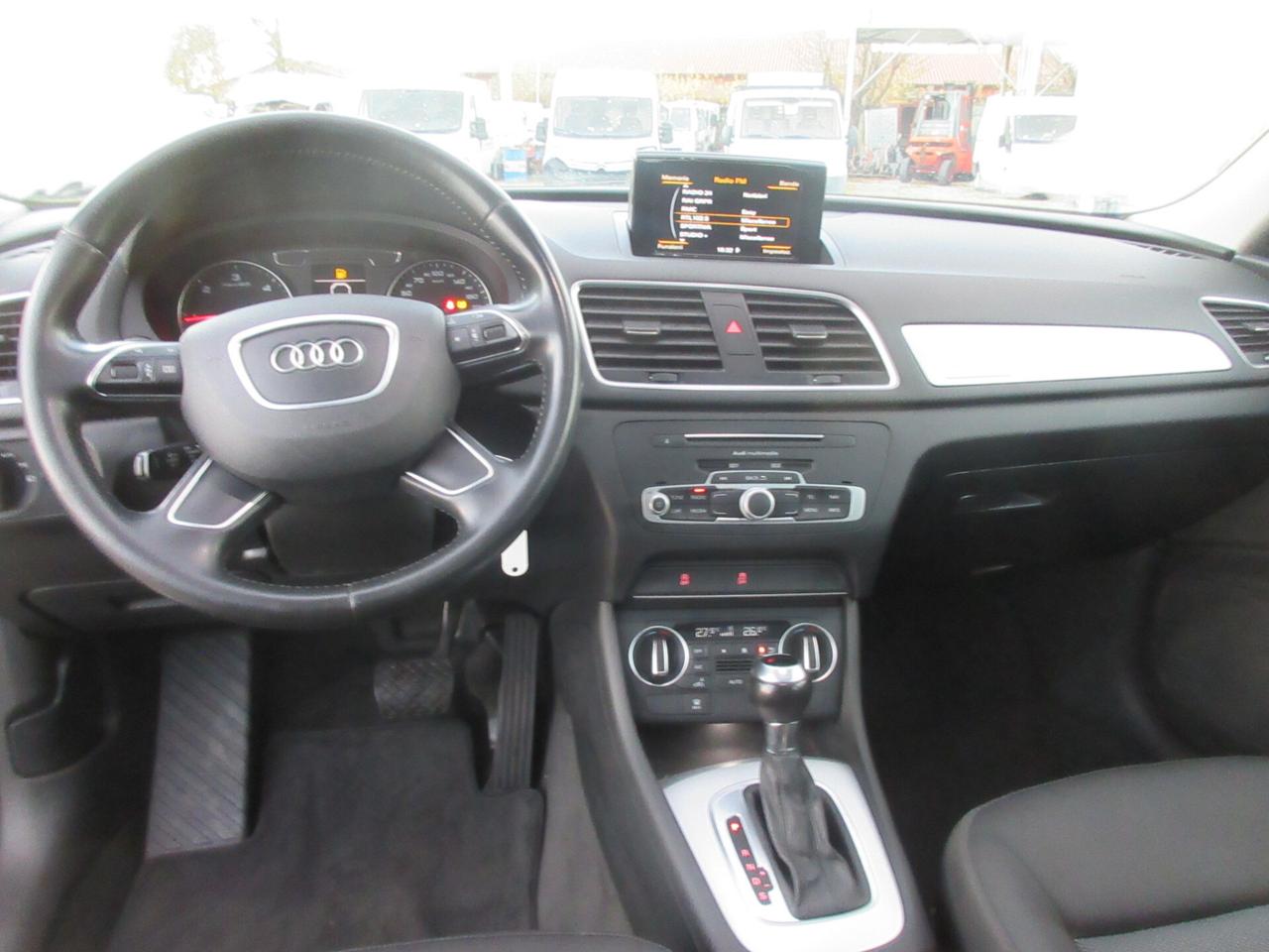 Audi Q3 2.0 TDI 150 CV Business