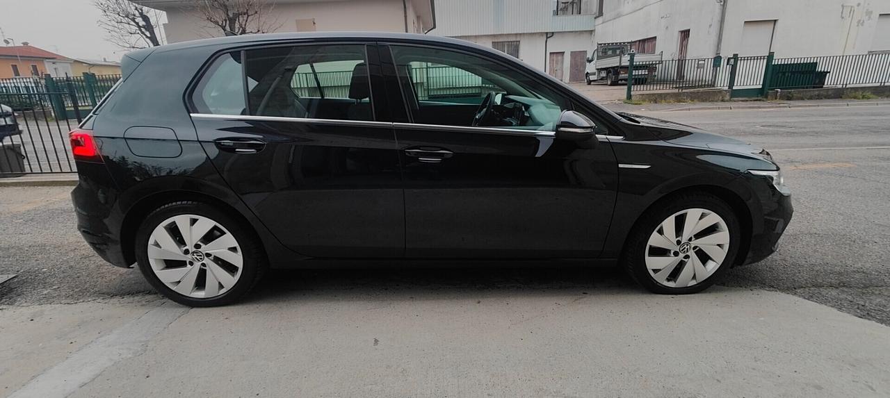 Volkswagen Golf 2.0 TDI 150 CV DSG SCR Style