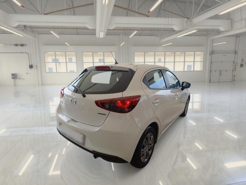 MAZDA 2 1.5 E-SKYACTIV-G M HYBRID 90 CV EVOLVE 5 PORTE BERLINA