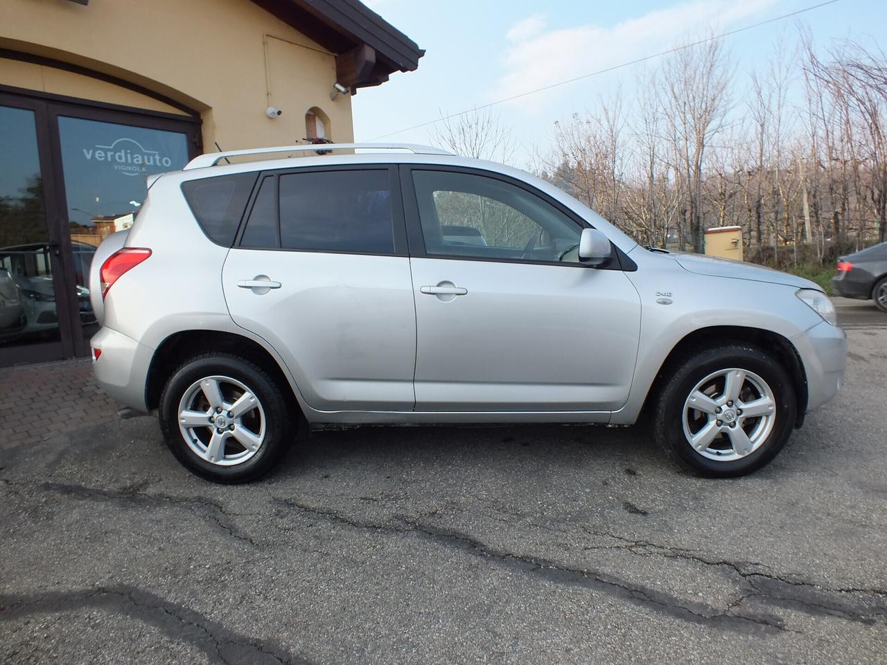 TOYOTA RAV 4 RAV4 2.2 D-4D 136 CV UNIPROPRIETARIO