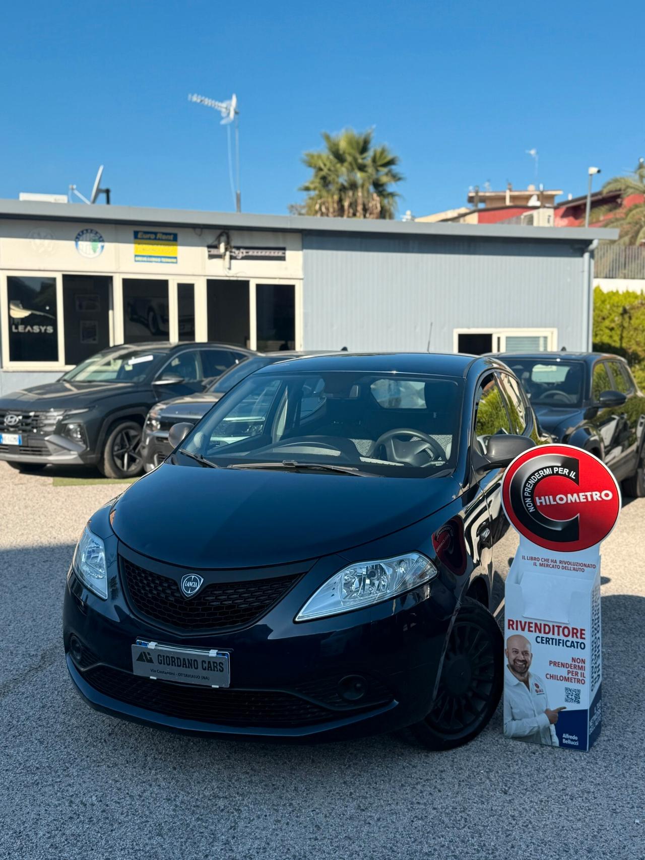 Lancia Ypsilon 1.0 FireFly 5 porte S&S Hybrid Ecochic Silver