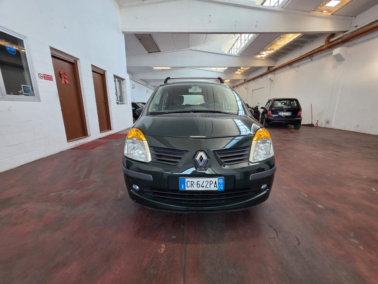 Renault Modus 1.2 16V Luxe Privilège