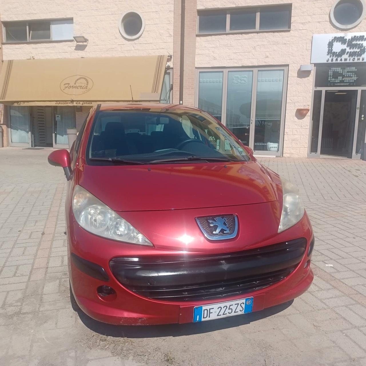 113588KM PEUGETO 207 1.4 HDI NEOPATENTATI
