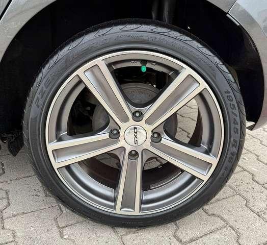 Ford Fiesta 5p 1.4 Titanium Gpl 95cv E6