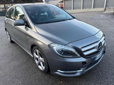 MERCEDES-BENZ B 180 CDI BlueEFFICIENCY senza nessun lavoro da fare