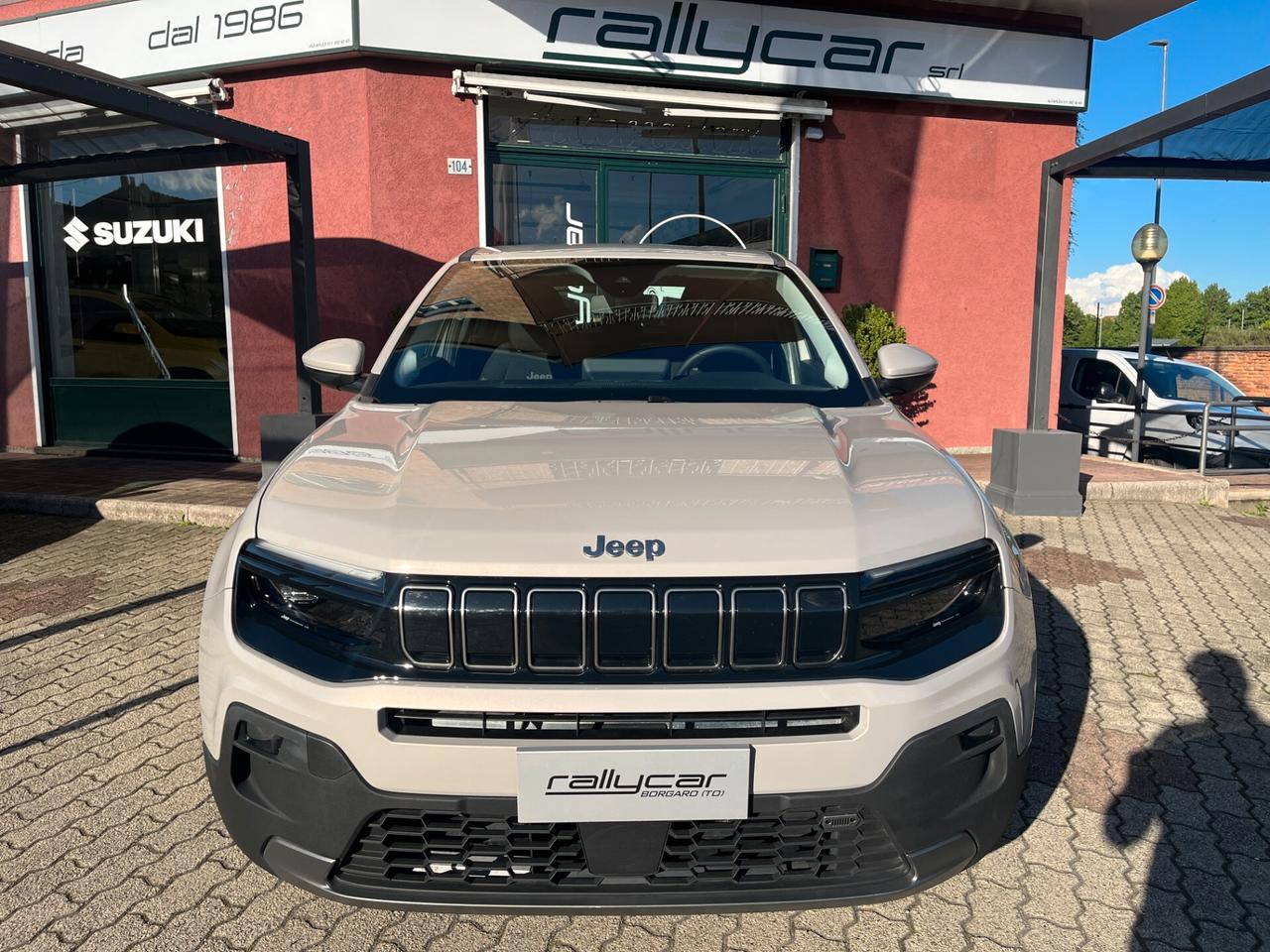 Jeep Avenger 1.2 100 CV Longitude - 9.900km