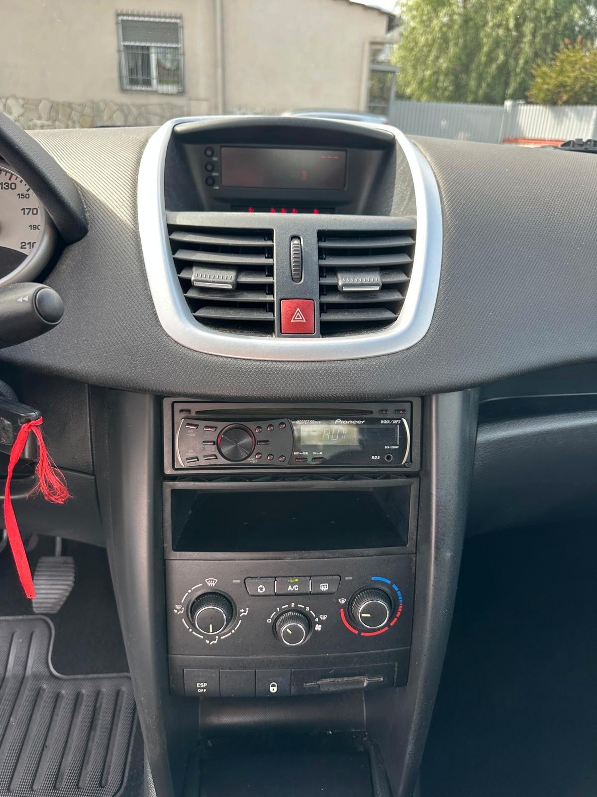 Peugeot 207 1.4 HDi 70CV 5p. Energie Sport-2010