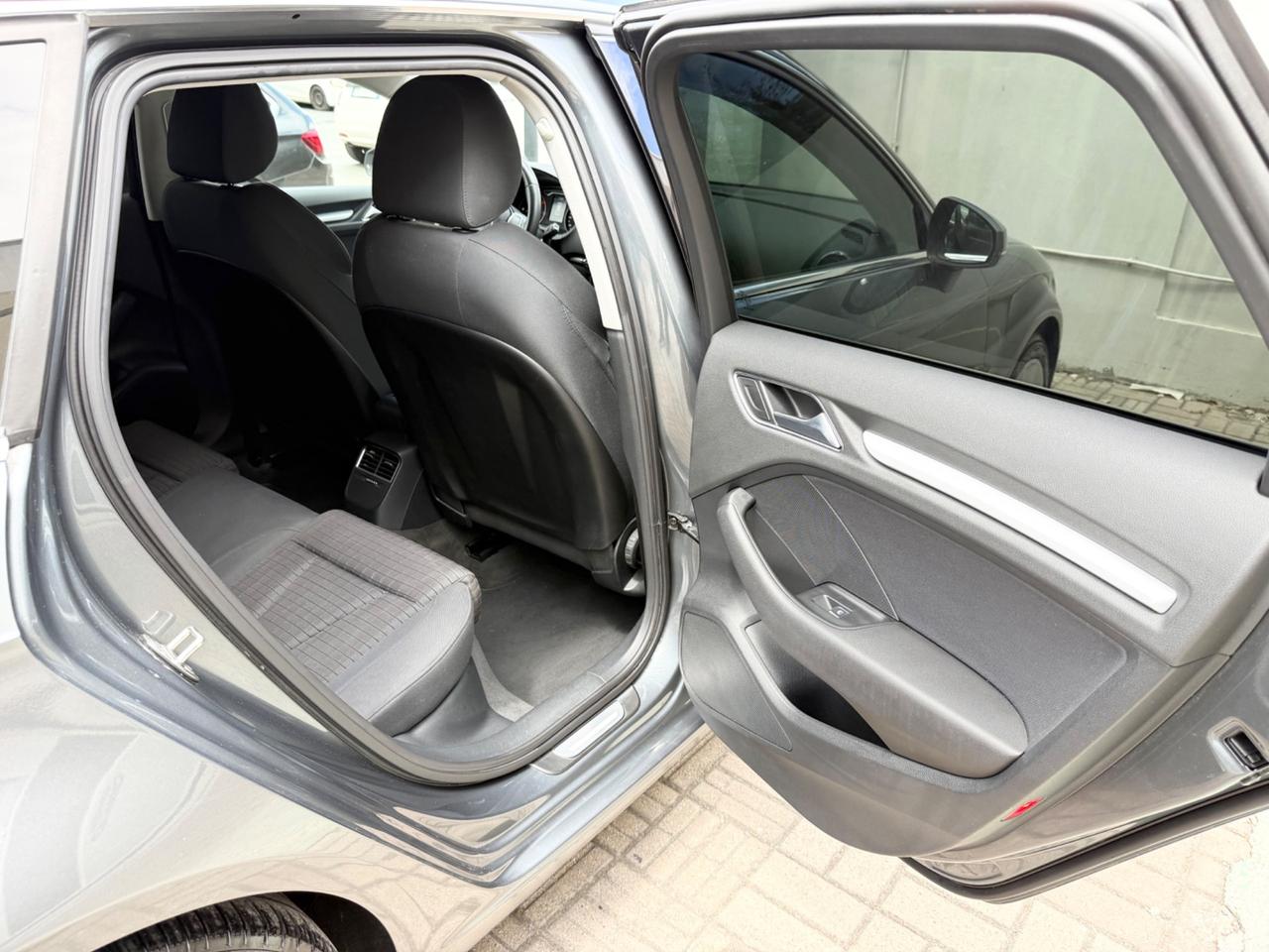 Audi A3 2.0 TDI Ambition - GARANZIA