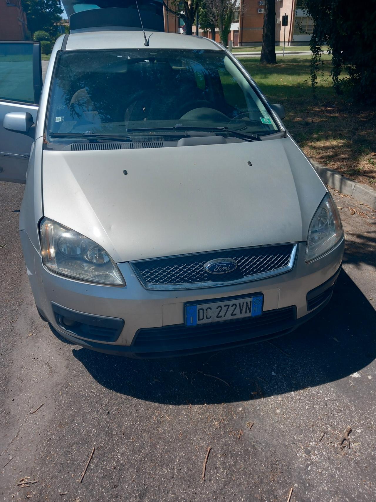 Ford cmax ok neopatentati