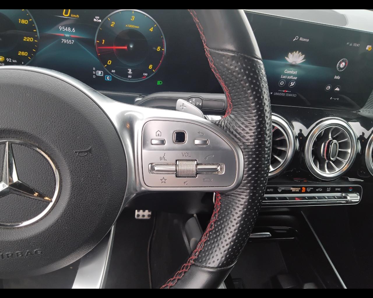 Mercedes-Benz GLB - X247 2019 - GLB 200 d Premium auto