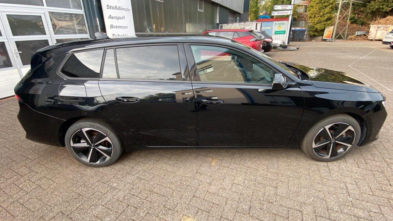 Opel Astra Sports Tourer 1.2 t GS s&s 130cv at8 IN PROMO