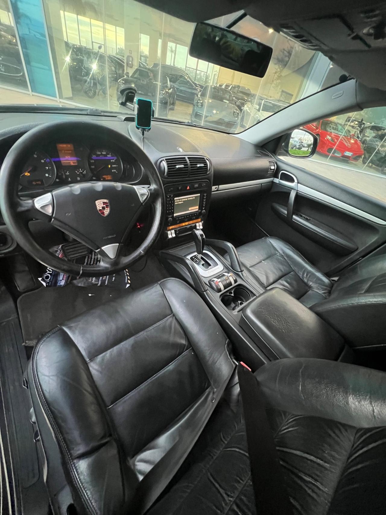 Porsche Cayenne 3.2