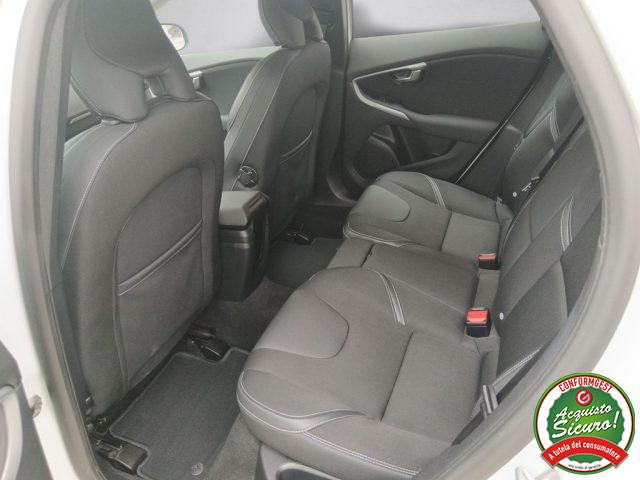 VOLVO V40 D2 Geartronic Business Plus