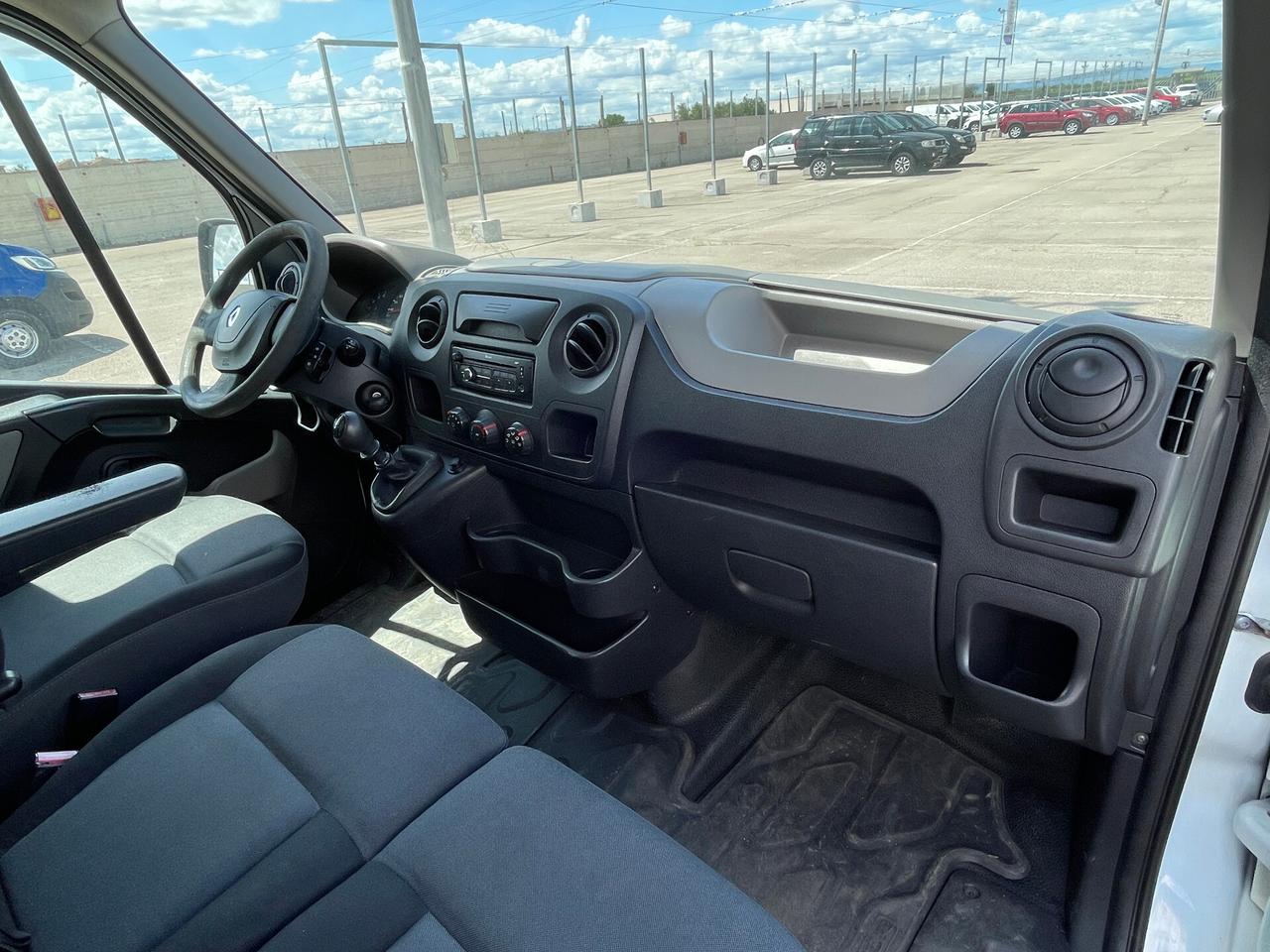 Renault Master 2.3 dci 128CV PM-TM L2H2 - 3 posti