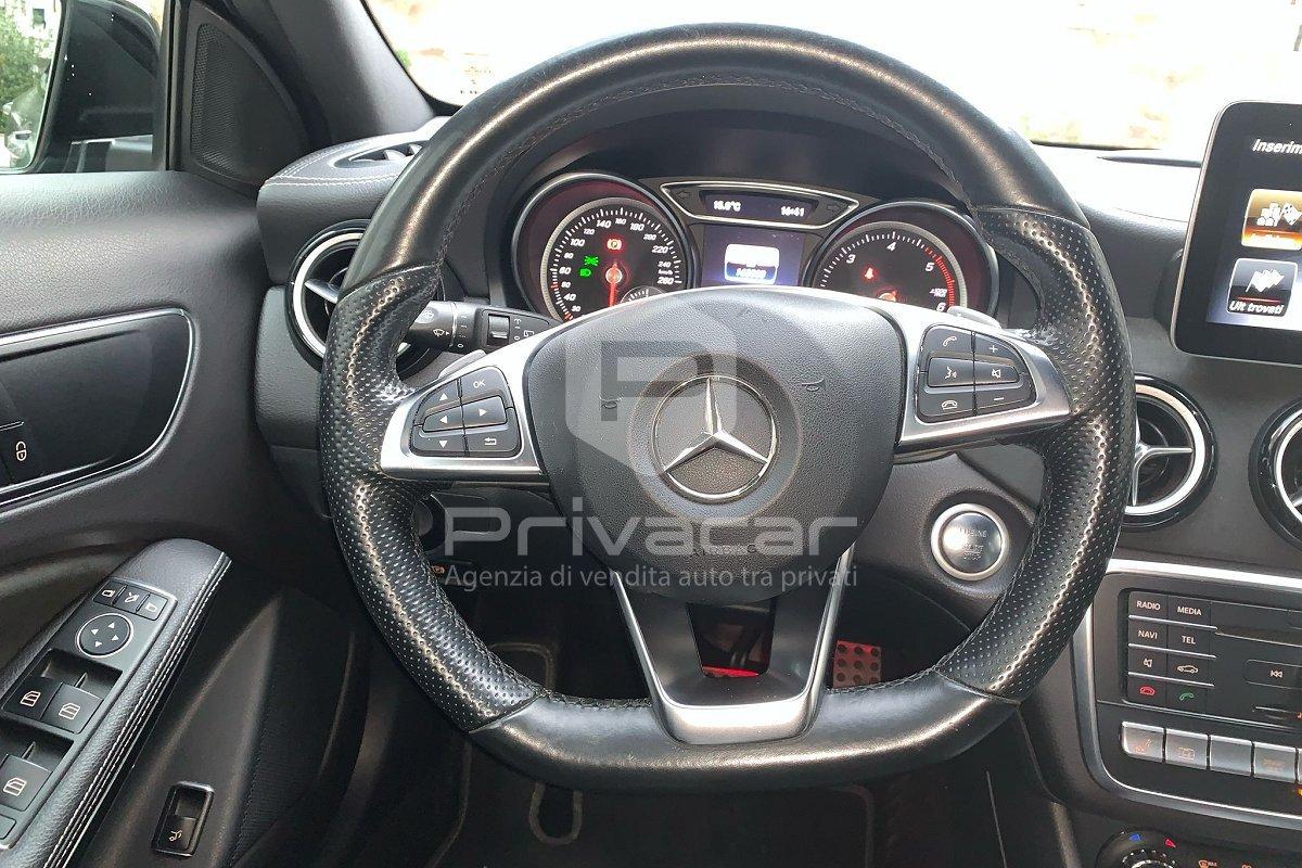 MERCEDES GLA 200 d Automatic 4Matic Premium