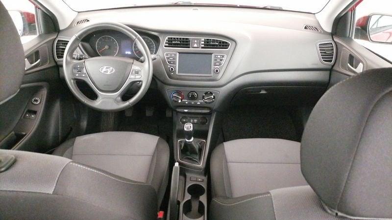 Hyundai i20 II 2018 1.2 mpi Connectline 75cv 5p