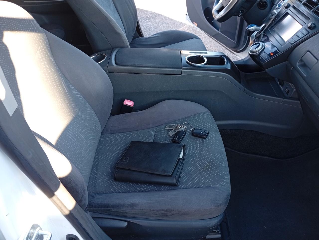 Toyota Prius Prius+ 1.8 Style 7 POSTI