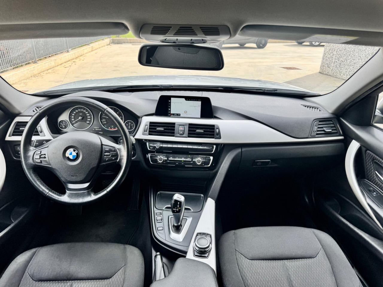 Bmw 320 320d xDrive Touring Business Advantage