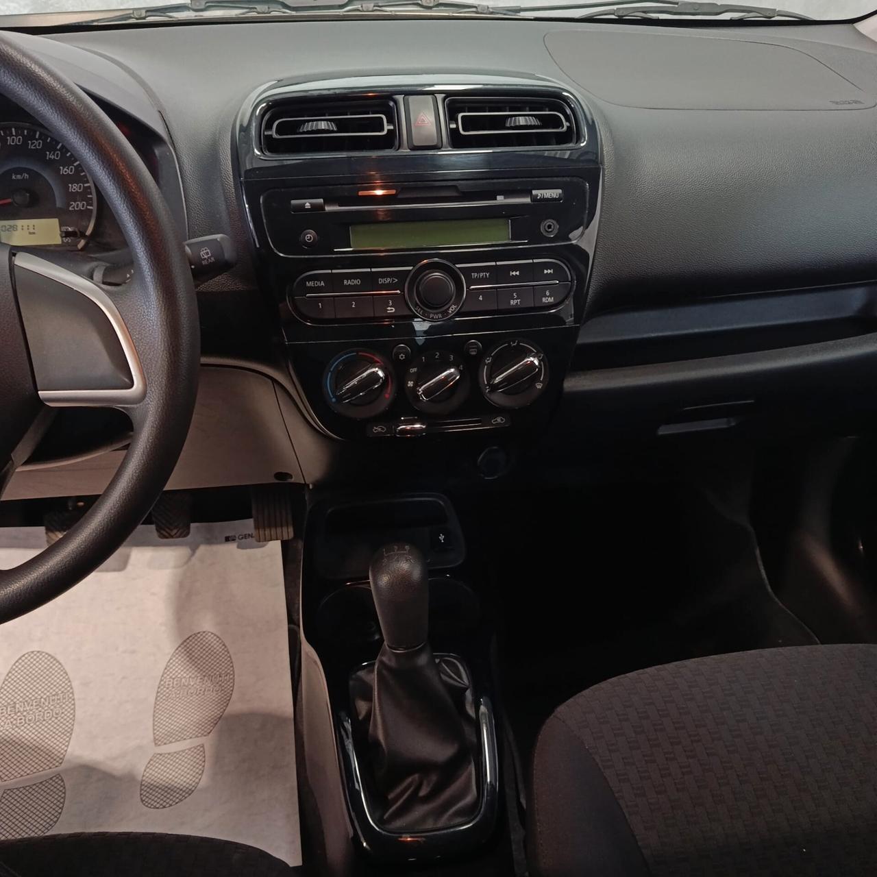 Mitsubishi Space Star 1.0 Invite SOLO 28000KM
