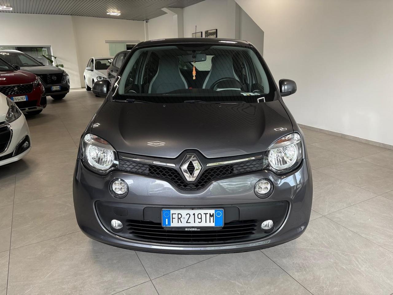 Renault Twingo SCe EDC Lovely