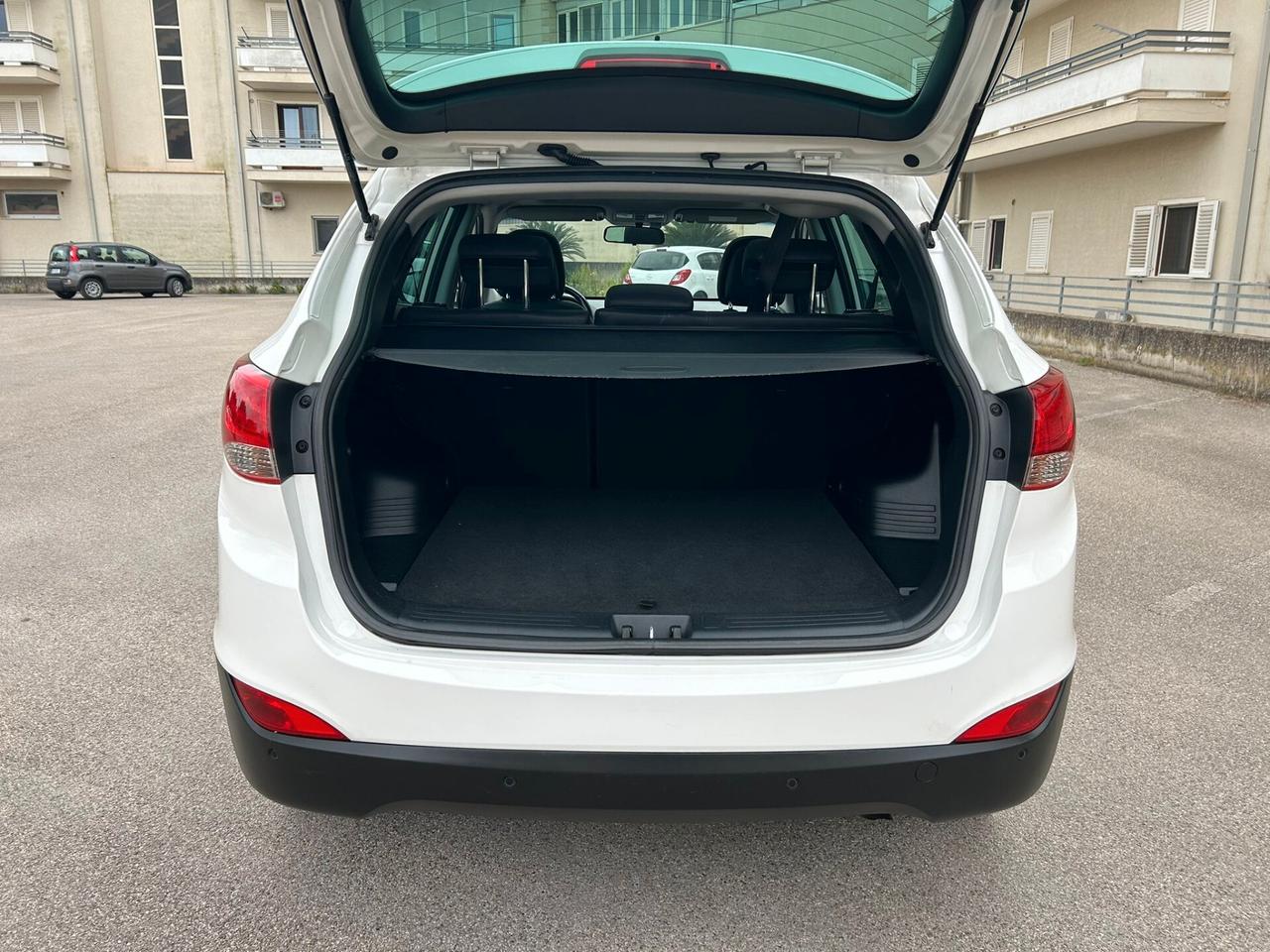 Hyundai iX35 1.7 CRDi Xpossible "TETTO"