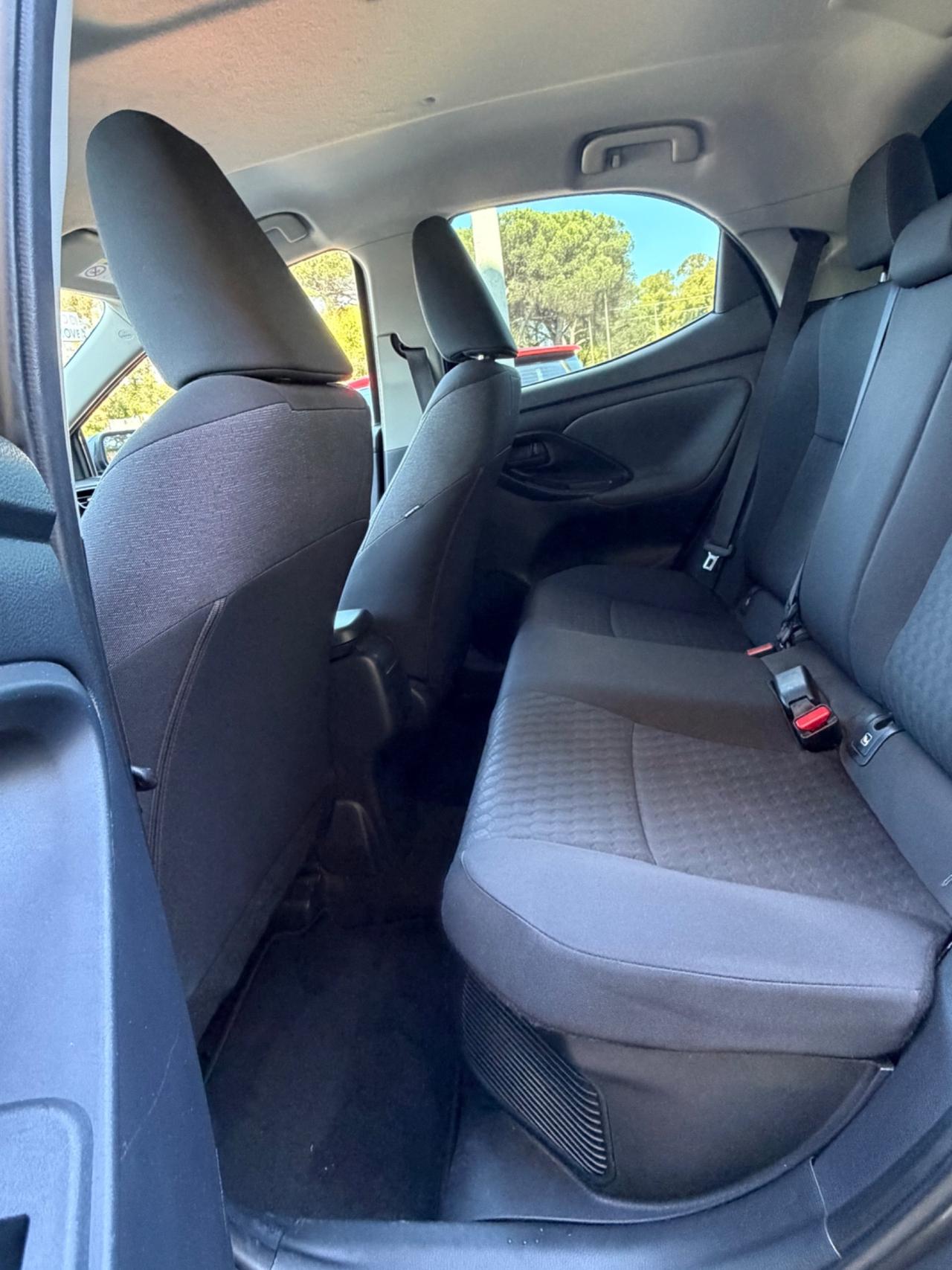 Toyota Yaris 1.5 Hybrid 5 porte Business